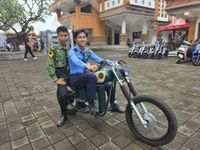 Gaet Generasi Muda, PLN ULP Denpasar, Iconnet, dan ADAMOLIS Meriahkan SMK Festival 2025 Kendaraan Listrik
