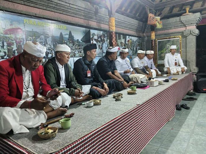 Pecalang Besakih