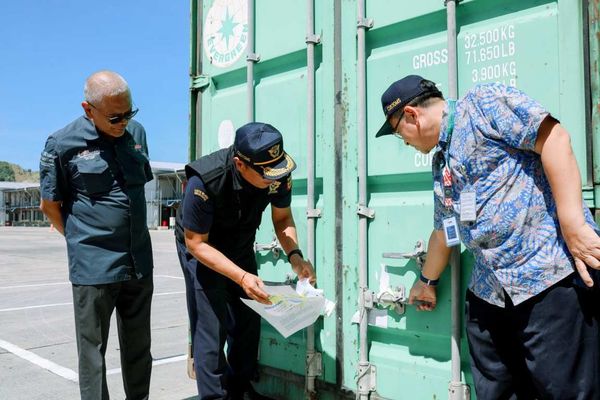 Persiapan logistik