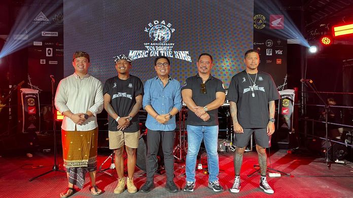 Ten Rounds Musik in The Ring