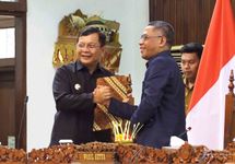 Terima Rekomendasi LKPJ 2024, Bupati Sutjidra: IPM Jadi Program Kerja Lima Tahun Kedepan LPKJ