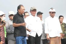 Wali Kota Jaya Negara Siap Dukung Program Jangka Panjang Waste to Energy, Jangka Pendek Siap Optimalisasi Pengolahaan Sampah Berbasis Sumber peninjauan di TPA Suwung