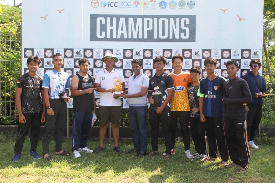 Siswa SMA Bali Mandara Wakili Indonesia di Ajang Internasional Cricket U-16 di Malaysia