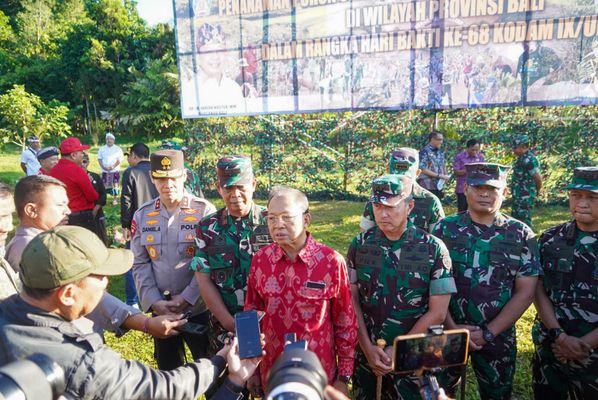Kodam IX/Udayana menegaskan komitmennya terhadap pelestarian alam melalui aksi penanaman ribuan pohon di berbagai wilayah Bali.