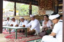 Sekda Alit Wiradana Ngupasaksi Karya Atma Wedana Lan Mepandes Pura Pasek Sumertha Karya Atma Wedana Lan Mepandes