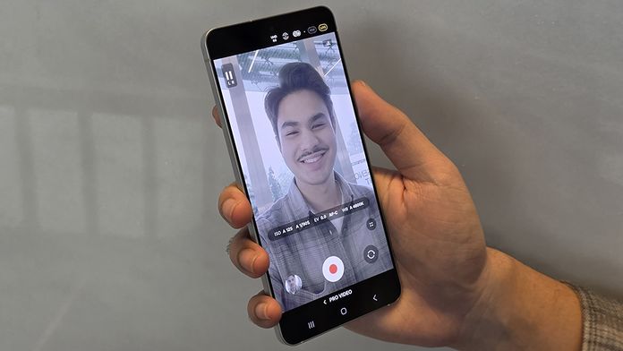 Samsung Galaxy S25 Edge Resmi Dirili, Kamera 200MP & Bodi Super Tipis Bikin Ngonten Makin Stylish!