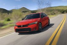 Honda Civic Hybrid Dinobatkan Sebagai Mobil Baru Terbaik Untuk Kaum Muda di Amerika Serikat Honda Civic