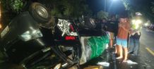 Terguling Akibat Ban Pecah, Sopir Pick Up Meninggal di TKP _ Pick up