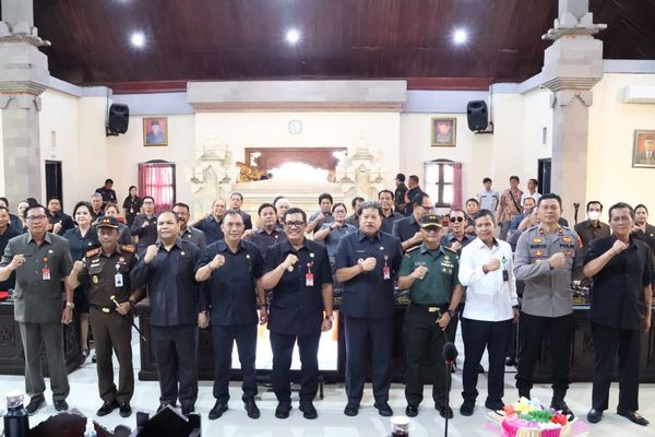 Rapat Paripurna DPRD Tabanan