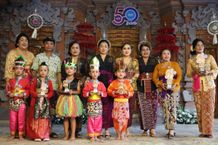 Bunda PAUD Antari Jaya Negara Hadiri Puncak HUT Ke-50 TK Dharma Putra Banjar Kedaton Sumerta HUT ke-50 TK Dharma Putra