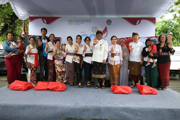 Kirab Bangga Kencana