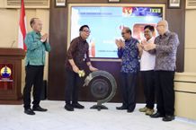 Buka Gelaran Sosialisasi Modernisasi Beragama, Wawali Arya Wibawa Ajak Perkuat Kerukunan Umat Sosialisasi Modernisasi Beragama