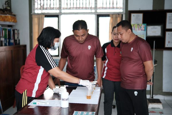 Tes Urine Warga Binaan