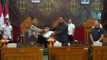 Pendapatan Daerah dan Dana Transfer Naik, APBD Perubahan Karangasem 2025 Diproyeksikan Tumbuh 3,91 Persen APBD