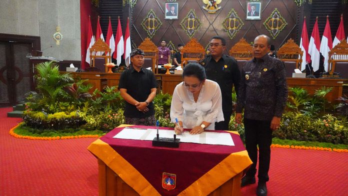 DPRD Karangasem (2)