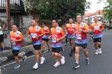 Wawali Arya Wibawa Buka Fun Run Serangkaian HUT Ke-20 RSGMP Saraswati Denpasar Fun Run