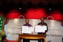 Gebrakan Brilian Gubernur Koster, Gratiskan Biaya Pendidikan dan Kehidupan 1.450 Mahasiswa dari Keluarga Tak Mampu Gratiskan Biaya Pendidikan