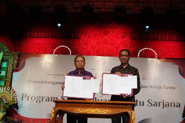 Gratiskan Biaya Pendidikan Gratiskan Biaya Pendidikan