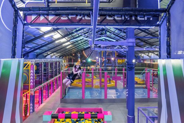 AeroXSpace, Taman Bermain Indoor Terbesar di Bali Tawarkan Sensasi Petualangan Luar Angkasa untuk Keluarga
