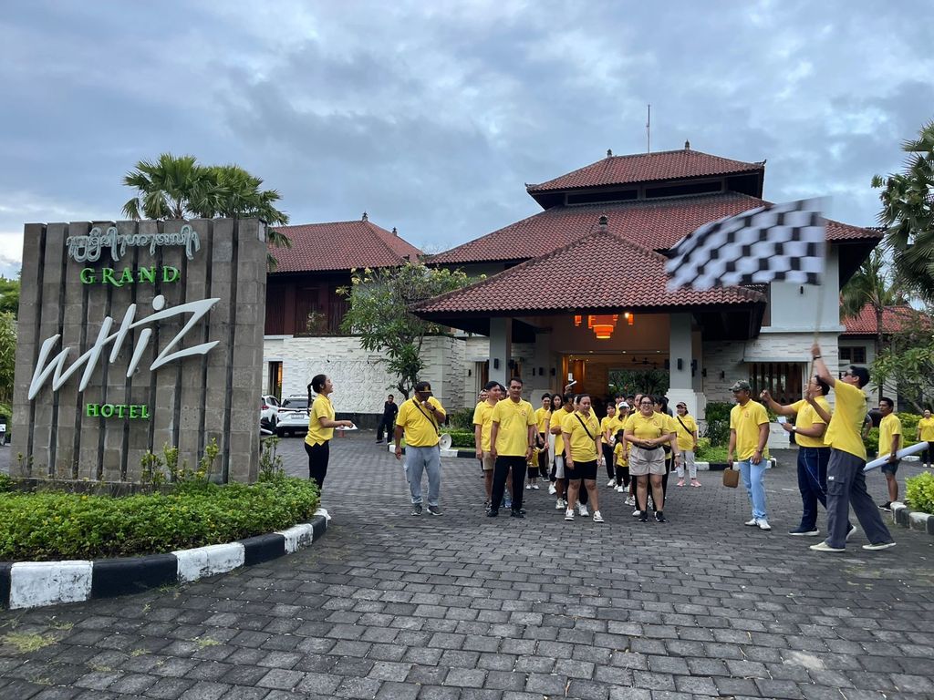 Grand Whiz Nusa Dua Gelar Jalan Santai, dan Senam Sehat, Tandai Pembuka Road to Anniversary ke-12