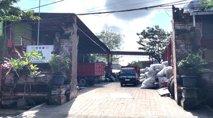 TPST 3R Seminyak Jadi Tumpuan Sampah Wisata TPST 3R