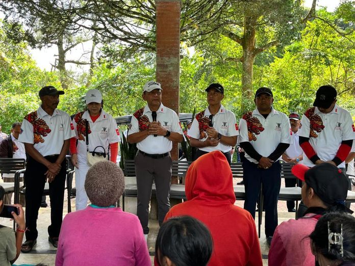 Salurkan Beasiswa dan Donasi