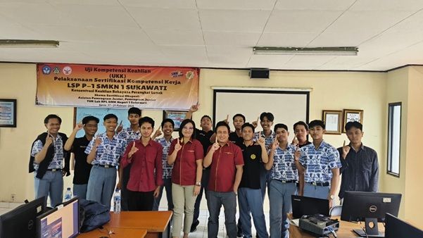 itb stikom bali itb stikom bali SMK 1 Sukawati