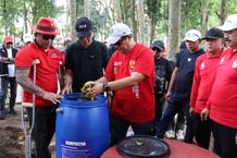 Bupati Sanjaya Kampanyekan Bali Bersih melalui Aksi Meliang-liang dan Teba Modern Bali Bersih