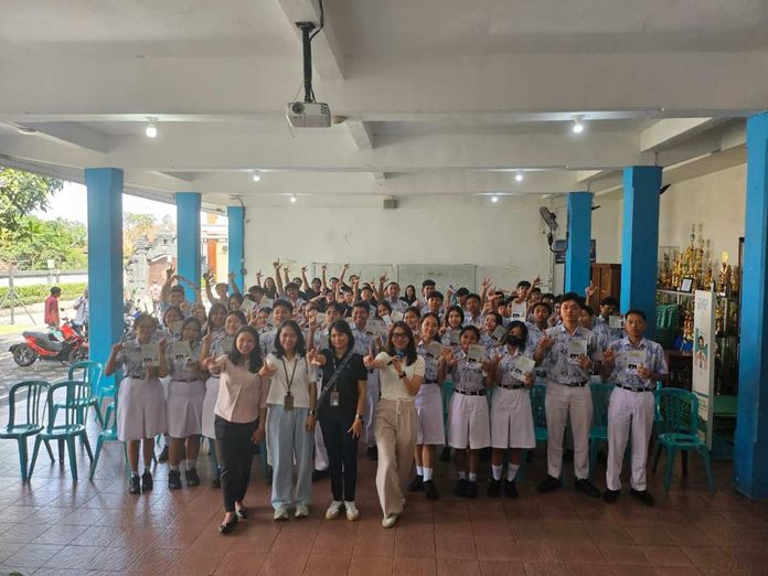 PLN ke SMA Negeri 1 Kuta Utara