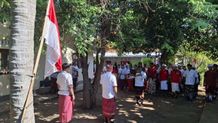 Upacara HUT RI ke-80 di Rumah Ayah Soekarno di Paket Agung Hadirkan Semangat Kebangsaan Upacara HUT RI ke-80 di Rumah Ayah Soekarno di Paket Agung Hadirkan Semangat Kebangsaan