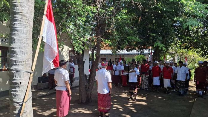 Upacara HUT RI ke-80 di Rumah Ayah Soekarno di Paket Agung Hadirkan Semangat Kebangsaan