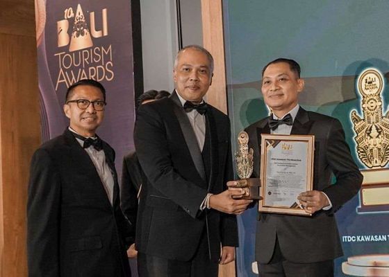 The Nusa Dua Raih Penghargaan Bali Leading Sustainable Tourism-Destination Management di 10th Bali Tourism Award 2025