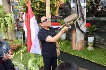 Meriahkan HUT ke-80 RI, Wawali Arya Wibawa Resmikan Bulan Bakti Karang Taruna Sumerta Kelod Bulan Bhakti Karang Taruna