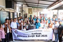 Terima Bantuan Yayasan Dharma Bakti Krisna Pascabanjir, Wali Kota Jaya Negara: Kolaborasi Jadi Kekuatan untuk Bangkit Bersama Bantuan Ajik Krisna