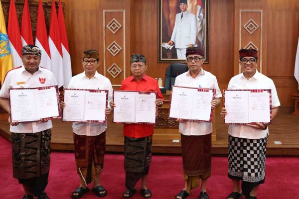Perkuat Layanan Transportasi, Bupati Sanjaya dan Gubernur Bali Tandatangani MoU Trans Metro Dewata 2026.
