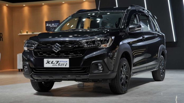 BaliPortalNews_ Suzuki New XL7 Hybrid Alpha Kuro - Cool Black Suzuki Resmi Luncurkan New XL7 Hybrid Alpha Kuro, Varian Tertinggi dengan Sentuhan Elegan Hitam
