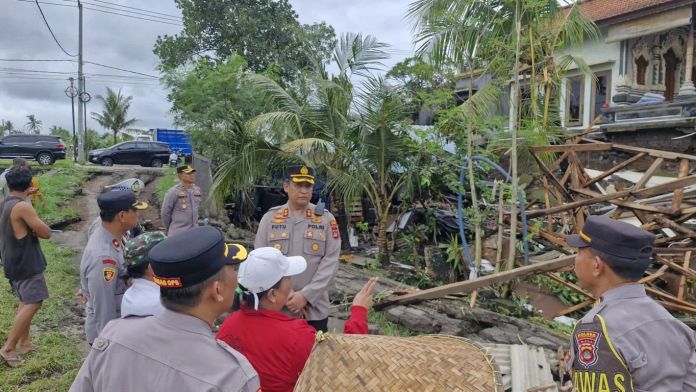 Banjir dan Longsor Banjir dan Longsor