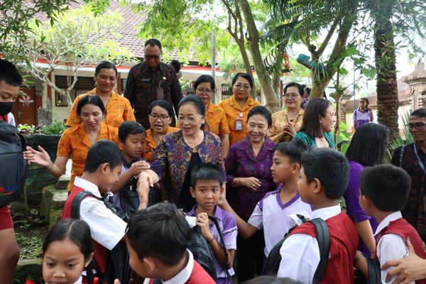 Bantuan Perlengkapan Sekolah