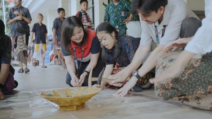 Astra Motor Bali Dukung UMKM Kreatif "Rare Angon" Karya Siswa SLB Negeri 3 Denpasar