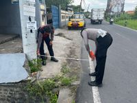 Diduga Mabuk, WNA Alami Kecelakaan Tunggal dan Hilang Tinggalkan Motor di Jalan Canggu–Tanah Lot Lakalantas