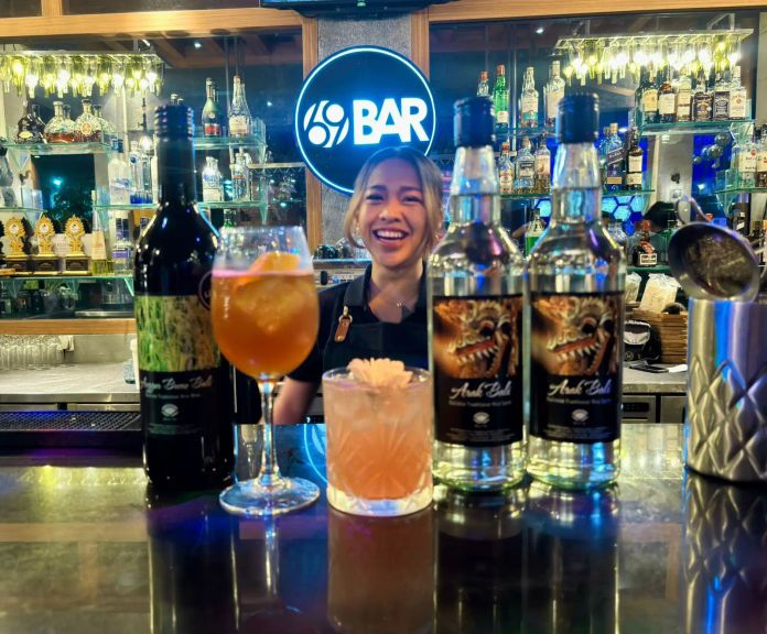 Arak Bali Jadi Bintang Koktail Modern di Bar Takeover 69 Bar & Resto Arak Bali Jadi Bintang Koktail Modern di Bar Takeover 69 Bar & Resto