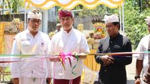 Ruas Jalan Pulau Timor di Padang Keling Diresmikan, Wabup Supriatna Ajak Masyarakat Rawat Fasilitas Umum Peresmian Ruas Jalan