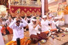 Wali Kota Jaya Negara Hadiri Upacara Penyineban Karya Pedudusan Agung Mamungkah Ngenteg Linggih Tawur Balik Sumpah Puri Agung Jero Kuta Upacara Penyineban