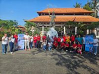 BRI Pererat Hubungan dengan LPD, Kenalkan QLola Digital Banking Bank Rakyat Indonesia (BRI) Gatsu Denpasar bersama Badan Kerja Sama (BKS) Lembaga Perkreditan Desa (LPD) se-Kecamatan Abiansemal menggelar kegiatan sehat pagi di Banjar Pikah, Blahkiuh, Abiansemal, Badung, pada Jumat (17/10/2025). Sumber Foto : Istimewa