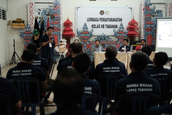 BaliPortalNews_ Lapas HIV-AIDS 01 - ist Warga Binaan Lapas Tabanan Ikuti Sosialisasi HIV/AIDS