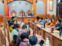 Pemkab Badung dan IDB Bali Bahas Studi Kelayakan Kerja Sama Dukung UMKM dan Ekonomi Kreatif Pemkab Badung dan IDB Bali Bahas Studi Kelayakan Kerja Sama Dukung UMKM dan Ekonomi Kreatif