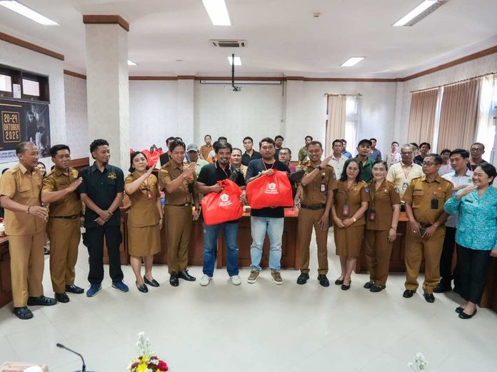 BaliPortalNews_ barber DiskopUKMP Badung Dorong Wirausaha Baru Lewat Pelatihan Barber