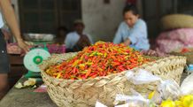 Pantau Harga Pangan di Pasar Tradisional Tabanan, Awal Oktober Relatif Stabil Pantau Harga Pangan
