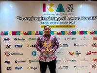 JNE Raih Penghargaan Indonesia Creative Awards 2025 atas Dukungan UMKM dan Ekonomi Kreatif JNE Raih Penghargaan Indonesia Creative Awards 2025 atas Dukungan UMKM dan Ekonomi Kreatif