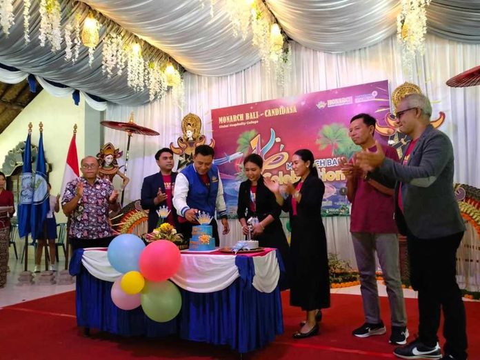 Monarch Bali Candidasa Rayakan 16 Tahun, Mantapkan Komitmen Inovasi Hadapi Tantangan Zaman